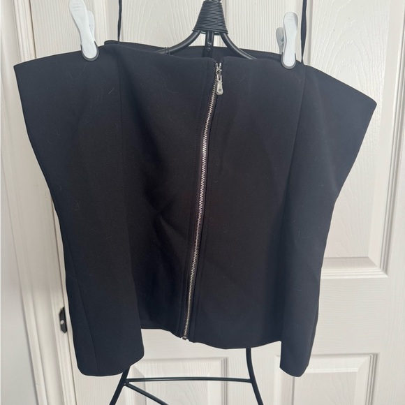 L'AGENCE
Fay strapless crystal-embellished woven bustier top - Picture 6 of 7